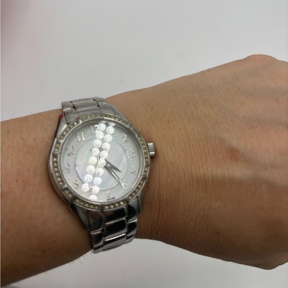 BULOVA Crystal Bezel White MOP Dial Stainless Steel Silver Bracelet Watch - Picture 5 of 6